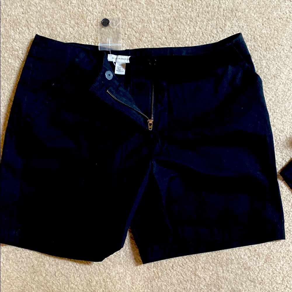 Women’s black flat front shorts—-never worn extra button packet still attached